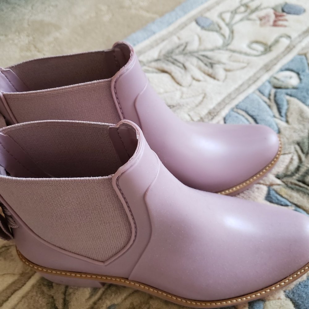 Bernardo Women's Pink Paxton Lace-Up Rain Boots Si